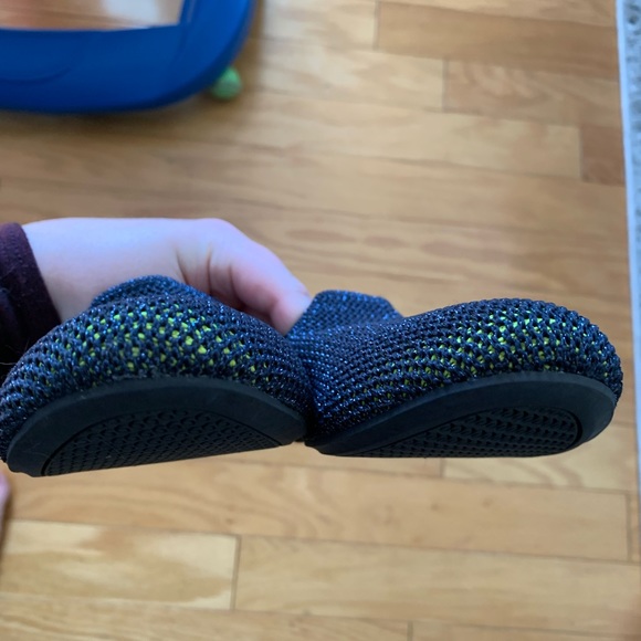 Rothys size 10 Black Friday loafers EEEUC - Picture 3 of 5